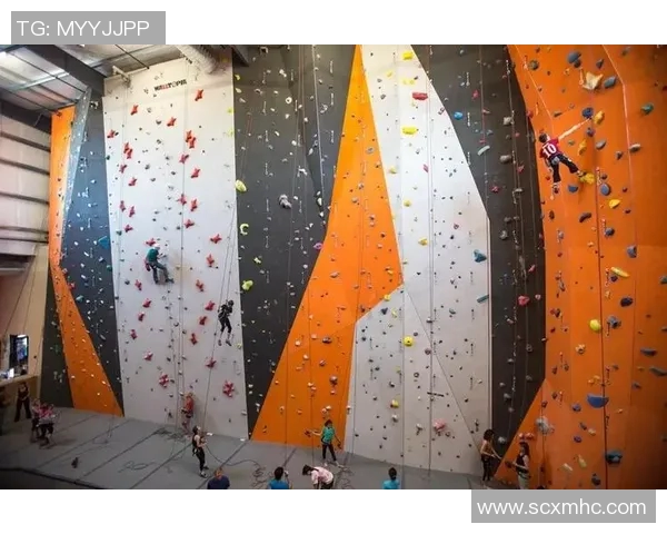 成都攀岩队在极限运动嘉年华中以68分稳居积分榜首位 成都攀岩队在极限运动嘉年华中以68分稳居积分榜首位